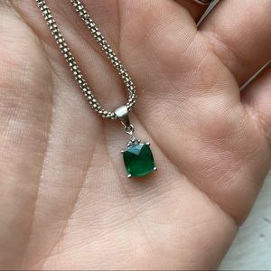 .925 sterling silver necklace w emerald & Diamond